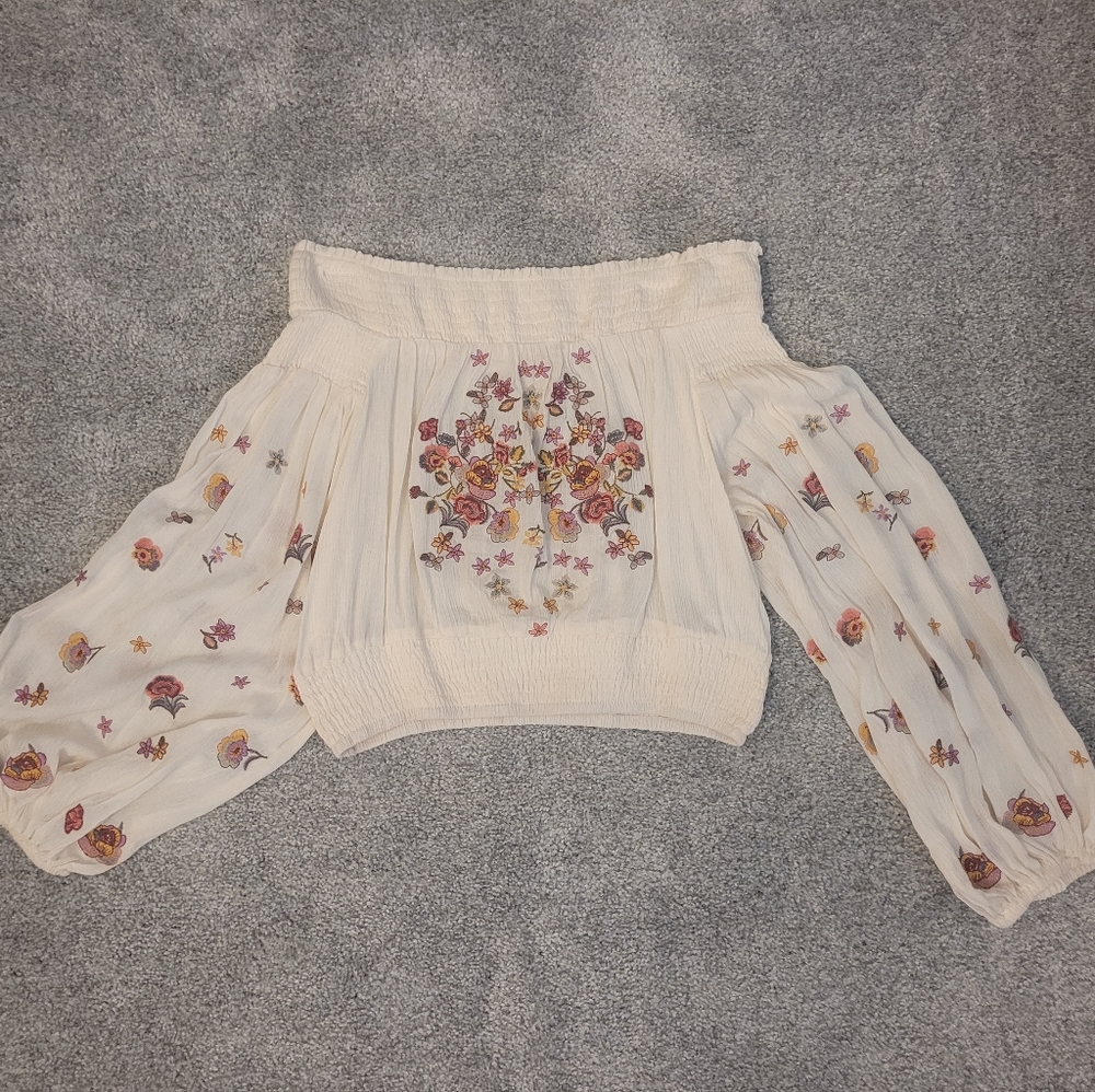Altar'd State Floral Embroidered Balloon Sleeve Top